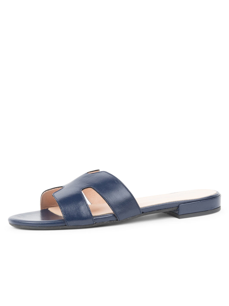 Patricia Green Women's Hallie Flat Sandal in Navy Leather